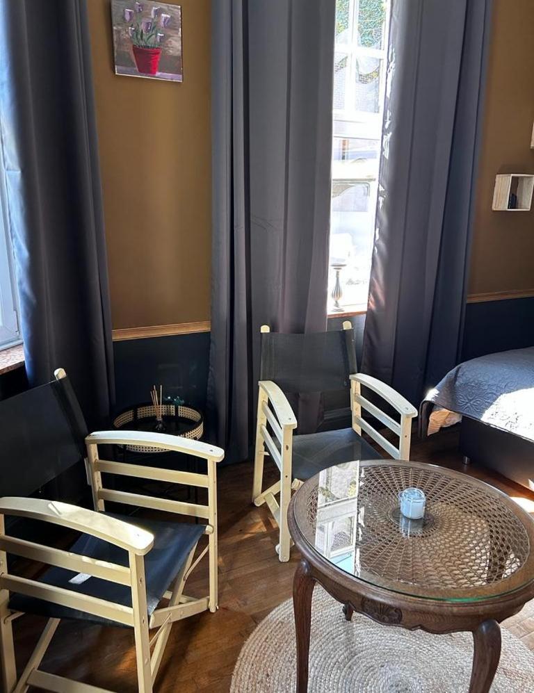 Monsieur Michel Hotel Динант Екстериор снимка